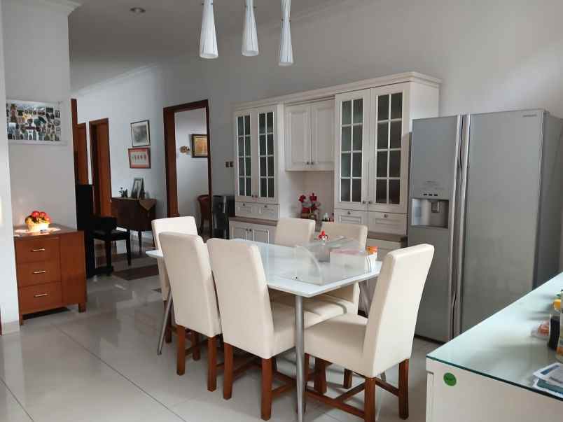 dijual rumah jl villa jakasetia cluster