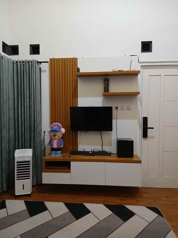 dijual rumah jl wates km 10