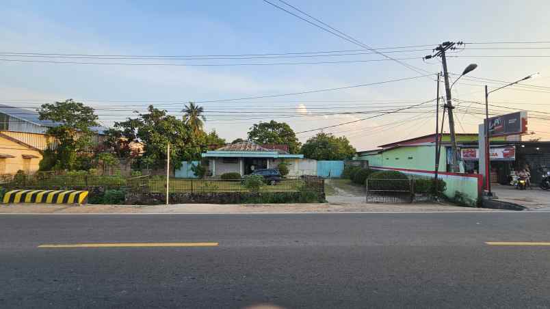 dijual rumah jl yos sudarso