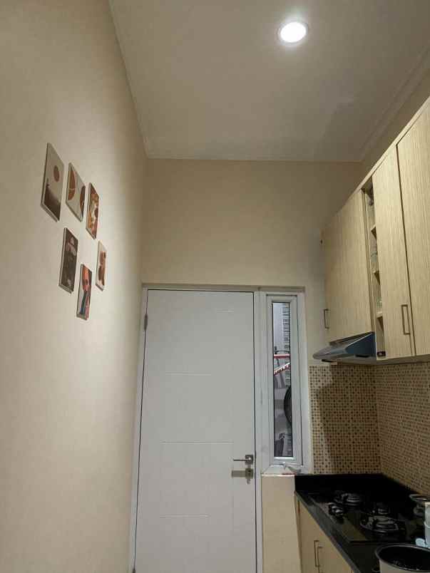 dijual rumah jln hj naman pondok kelapa