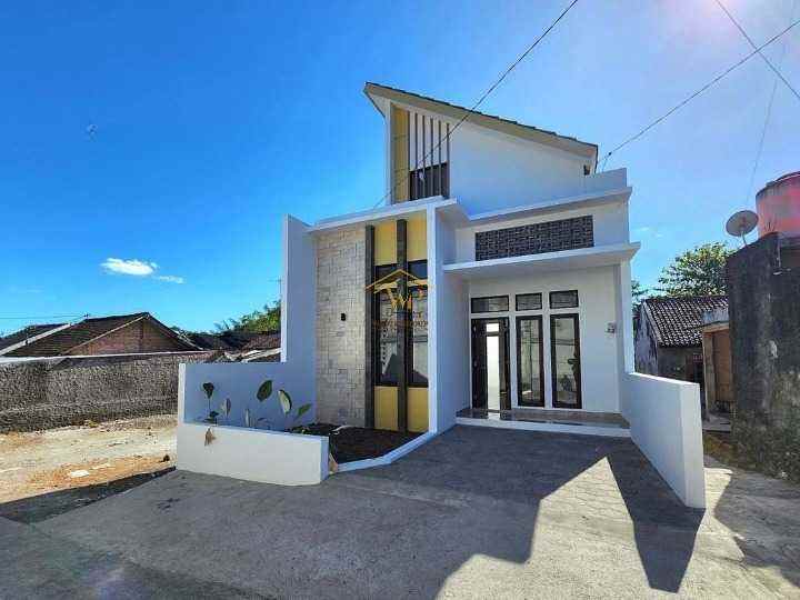 dijual rumah kadirojo purwomartani