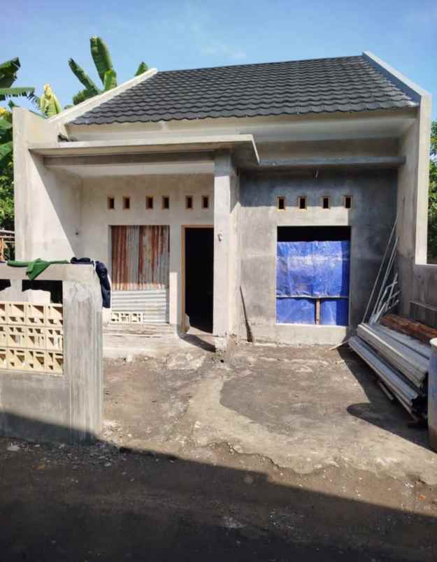 dijual rumah kalasan