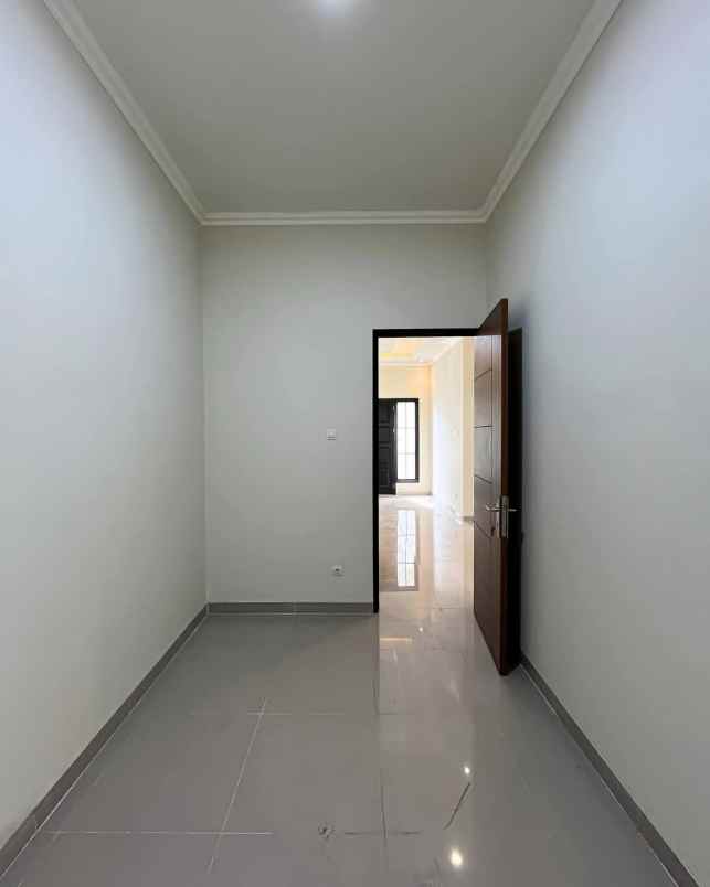 dijual rumah kalimulya