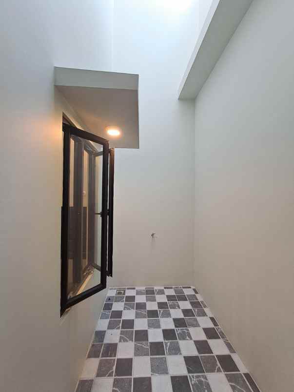 dijual rumah kalimulya cilodong depok