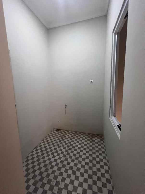 dijual rumah kalimulya cilodong depok