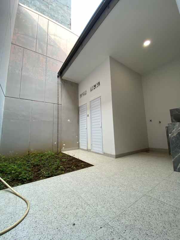 dijual rumah kavling dki meruya jakarta
