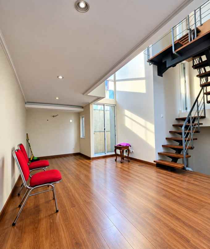 dijual rumah kebayoran bintaro
