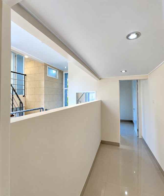 dijual rumah kebayoran bintaro