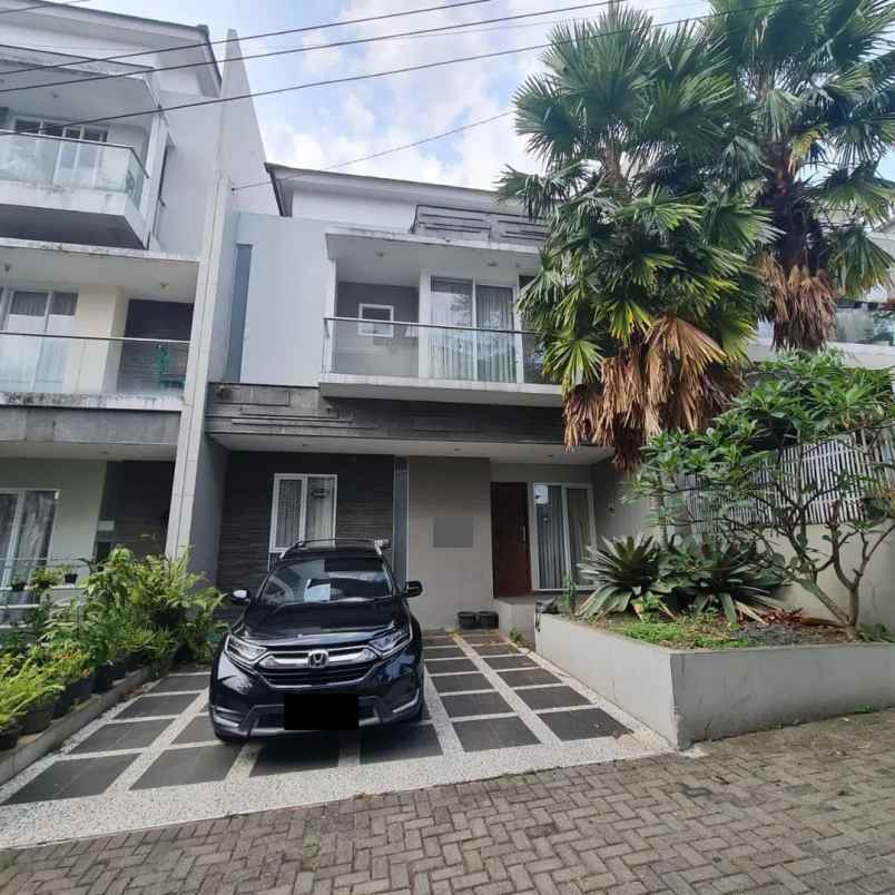 dijual rumah kec sukasari
