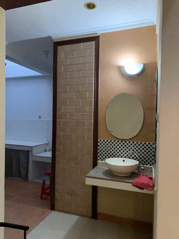 dijual rumah kelapa molek