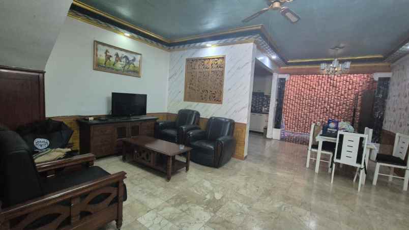 dijual rumah kelapa sawit kelapa gading