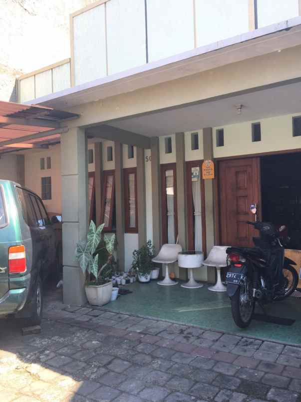 dijual rumah keluarga area regol