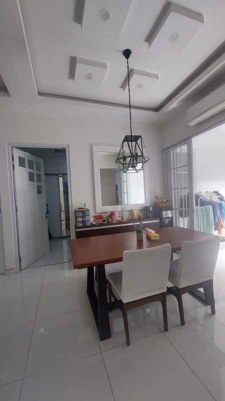 dijual rumah kemang pratama 2 rawalumbu