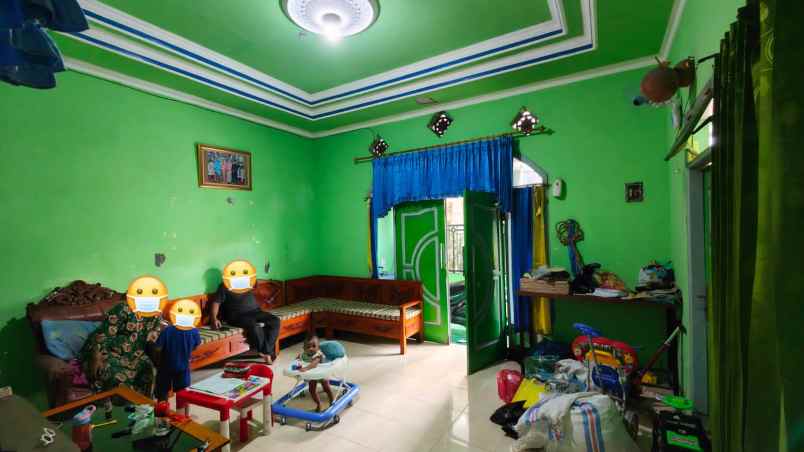 dijual rumah kemlaten karangpilang
