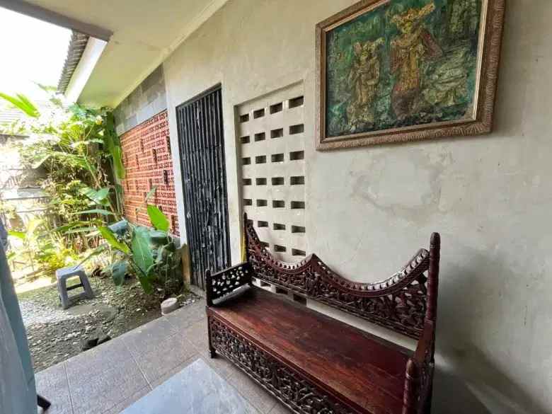 dijual rumah kencana loka bsd