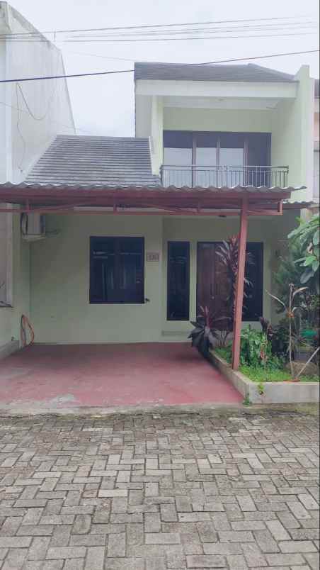 dijual rumah kencana loka bsd city