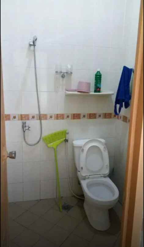 dijual rumah ketintang barat