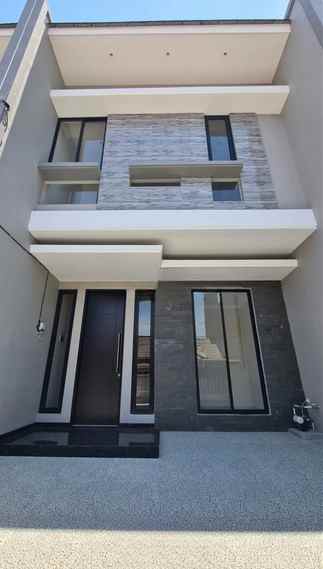 dijual rumah klampis