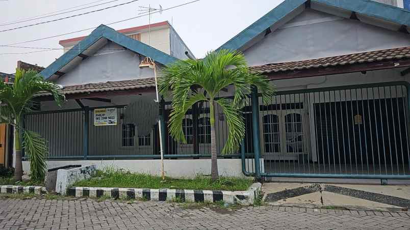 dijual rumah klampis semolo