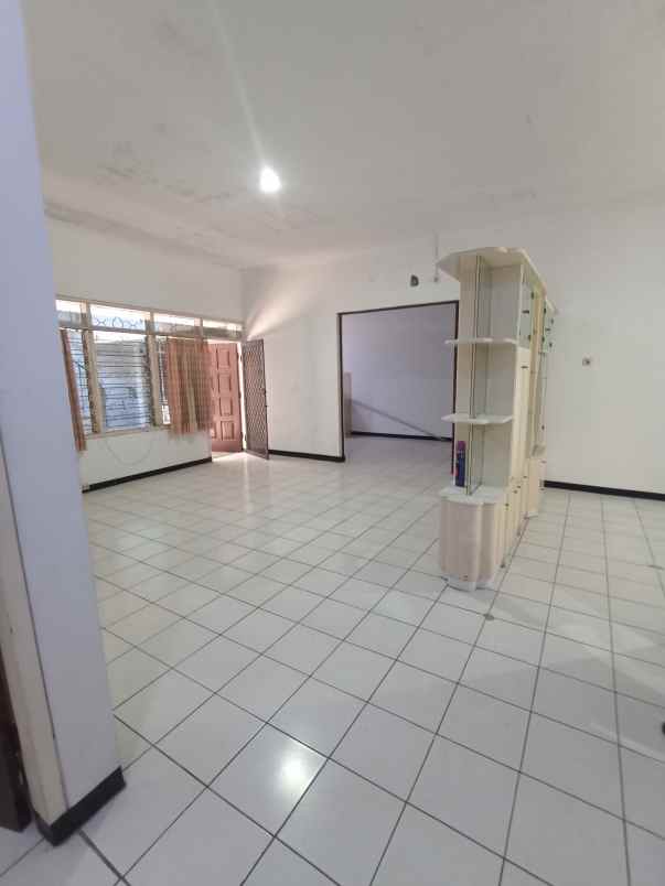 dijual rumah klampis semolo