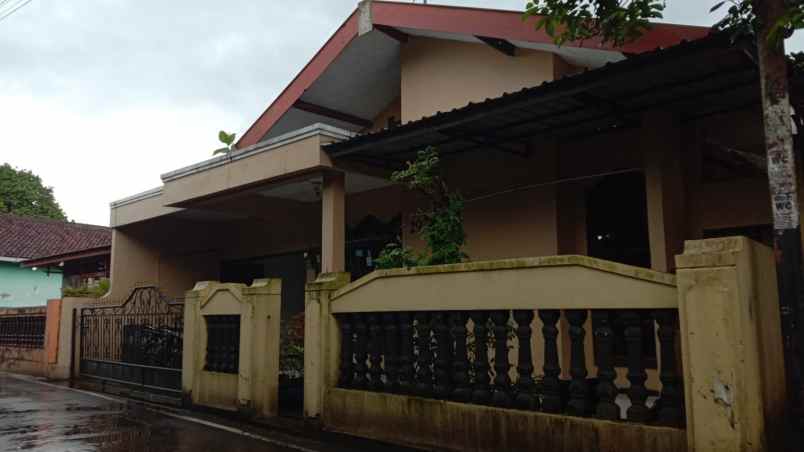 dijual rumah kober