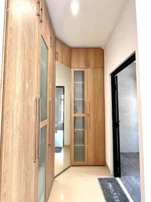 dijual rumah komplek ancol