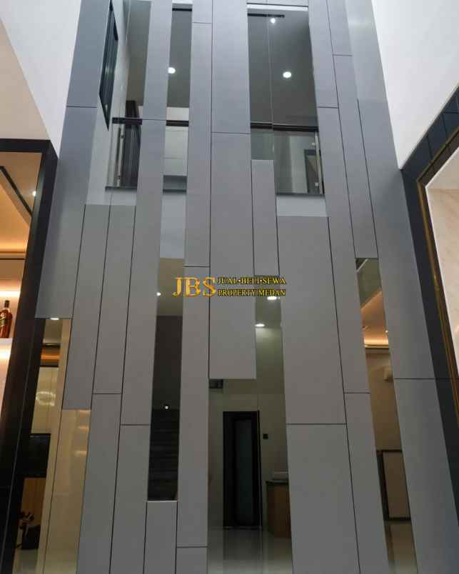 dijual rumah komplek brahrang asri