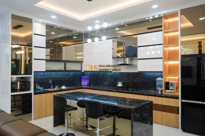 dijual rumah komplek brahrang asri