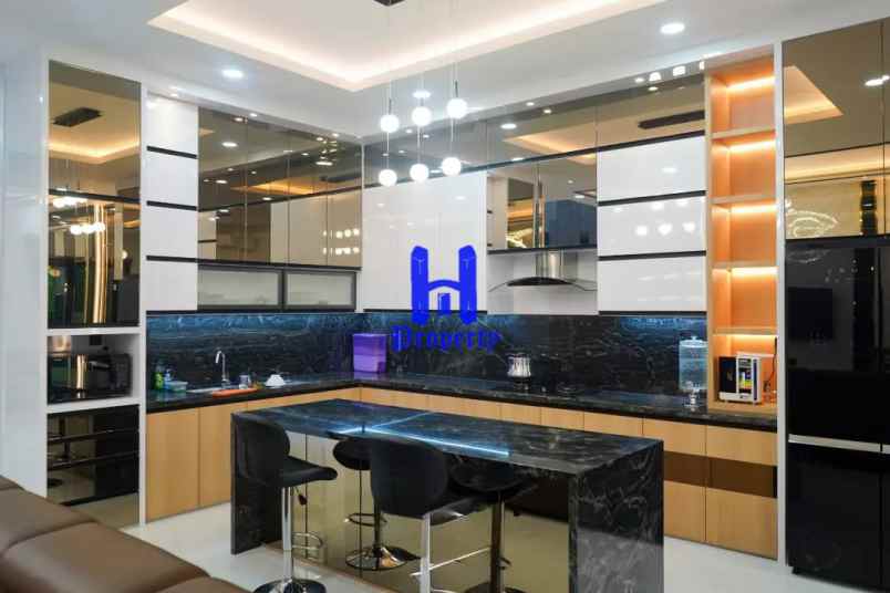 dijual rumah komplek brahrang asri