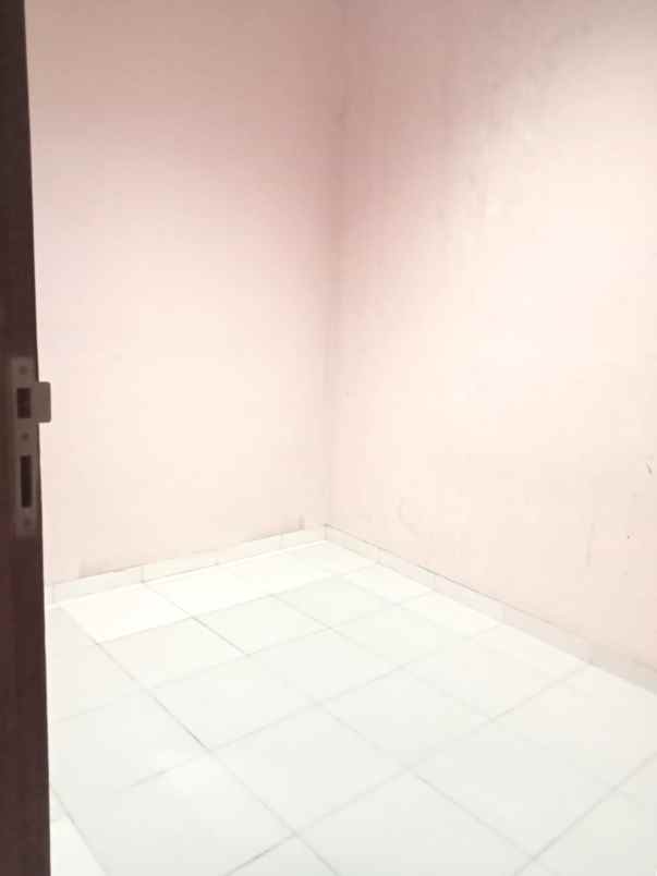 dijual rumah komplek buaran baru