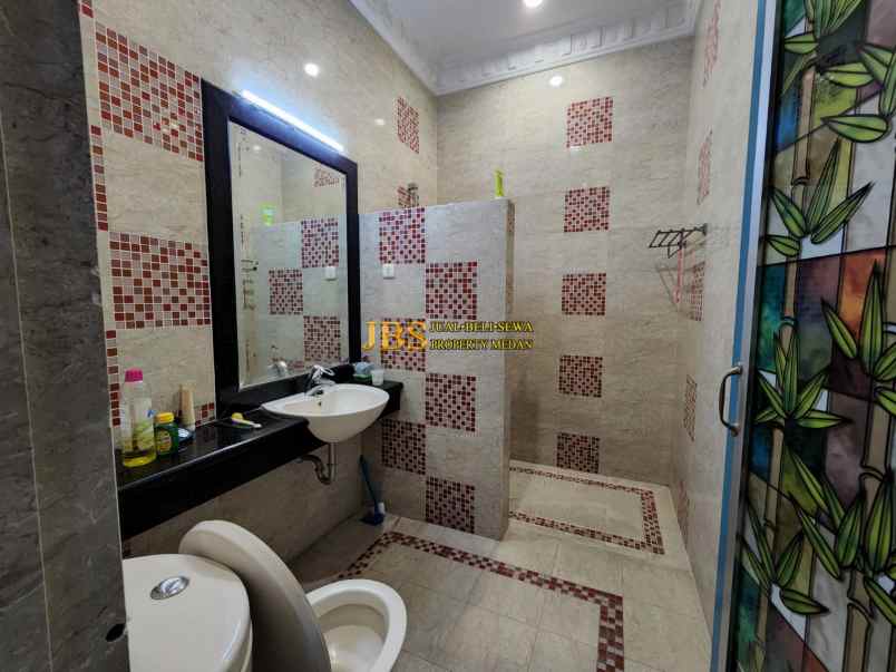 dijual rumah komplek cemara asri jalan