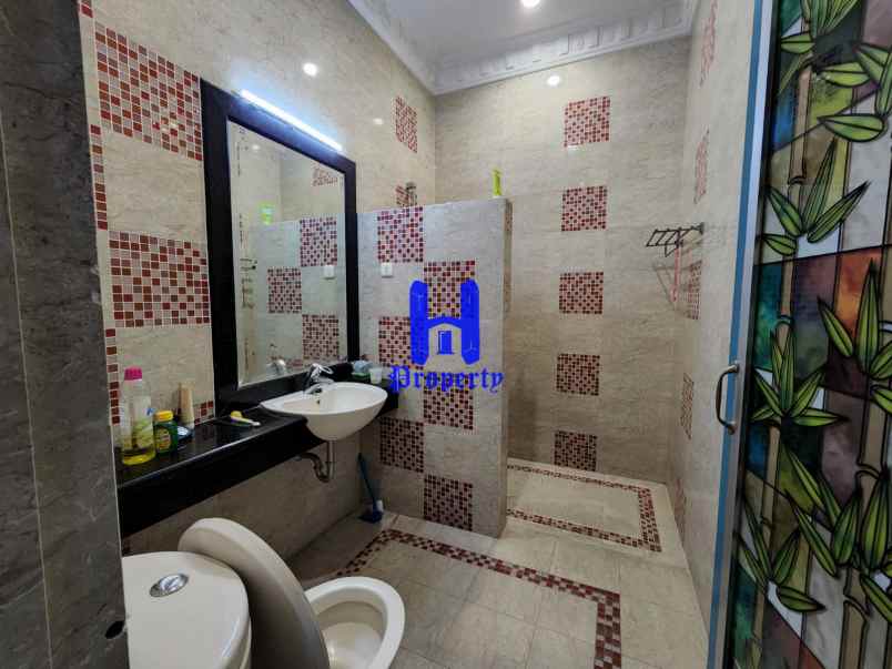 dijual rumah komplek cemara asri jalan