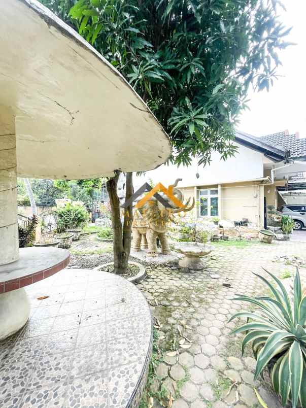 dijual rumah komplek cemara hijau jalan