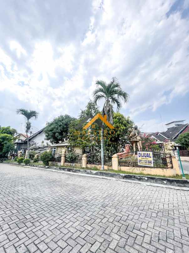 dijual rumah komplek cemara hijau jalan