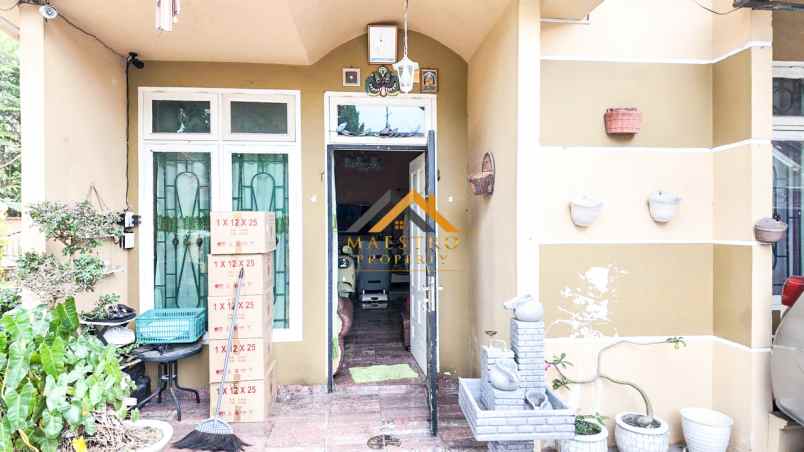 dijual rumah komplek cemara hijau jalan