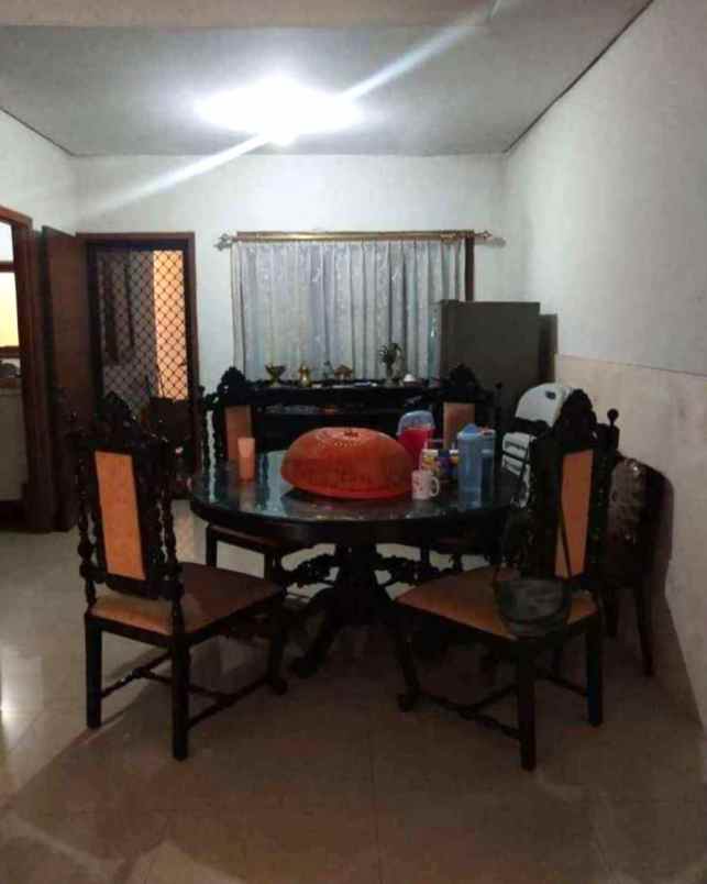 dijual rumah komplek golf bcs