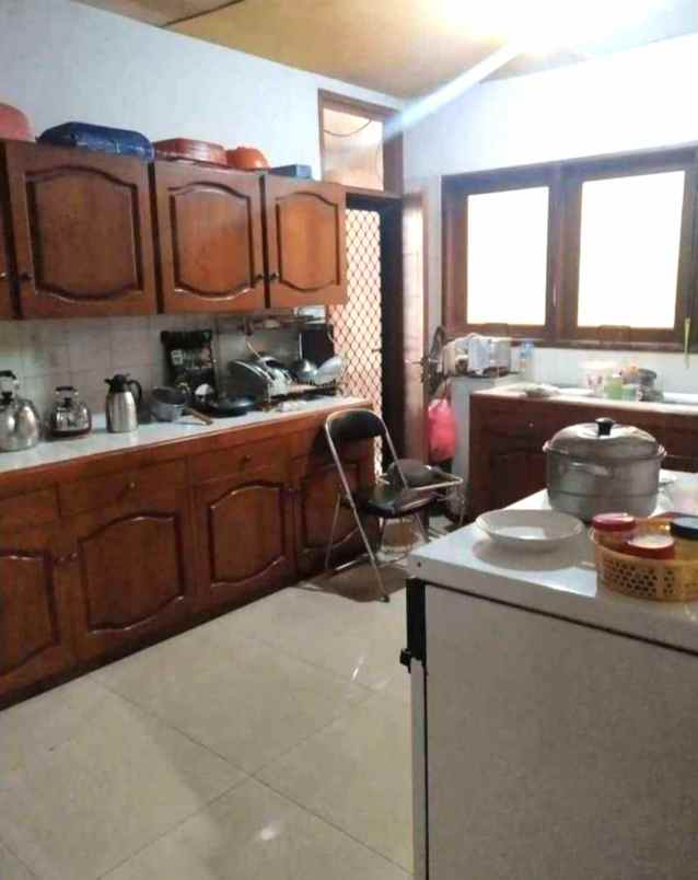 dijual rumah komplek golf bcs