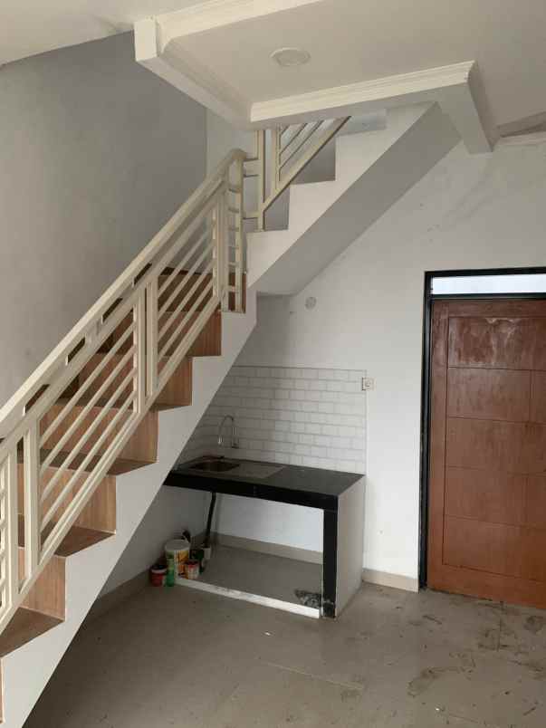 dijual rumah komplek islamic center