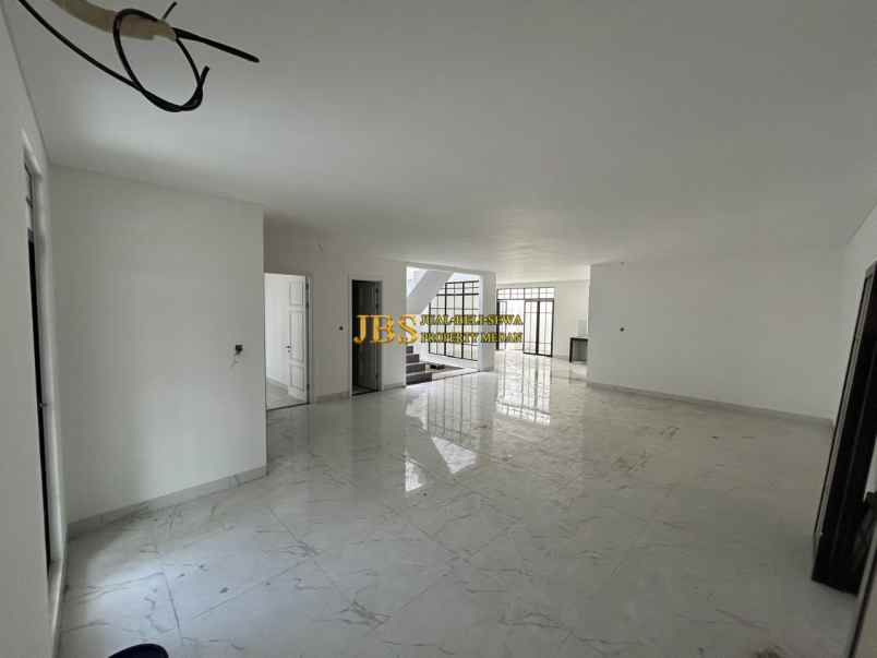 dijual rumah komplek jewel garden jalan