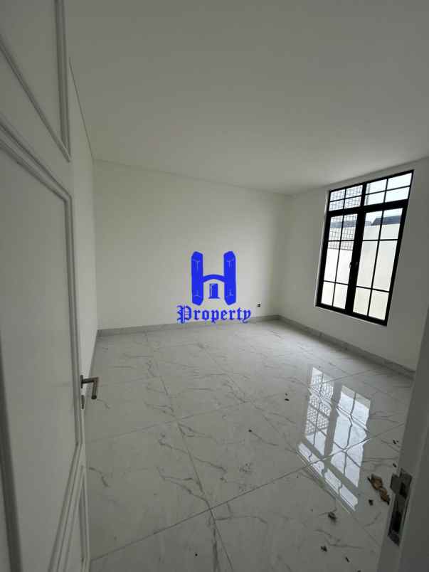 dijual rumah komplek jewel garden jalan