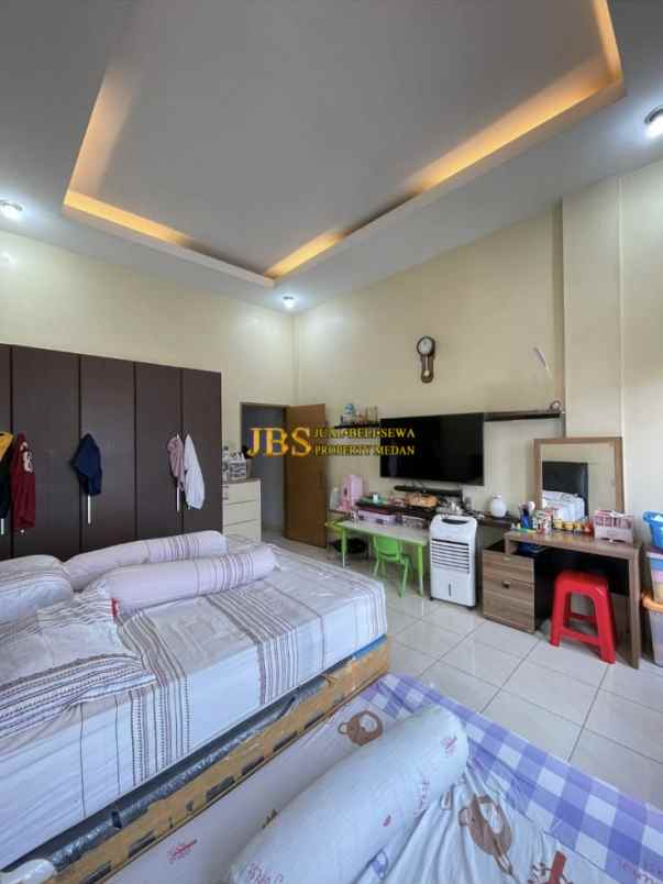 dijual rumah komplek krakatau minimalis