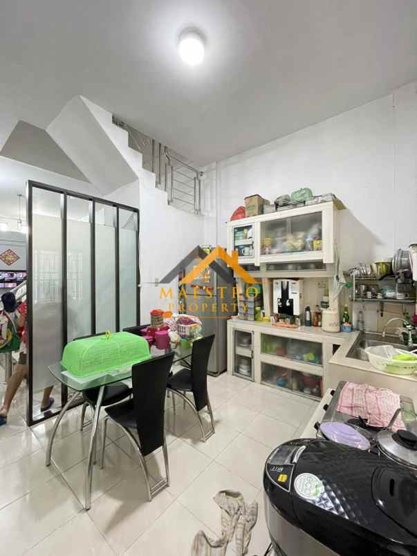 dijual rumah komplek krakatau minimalis