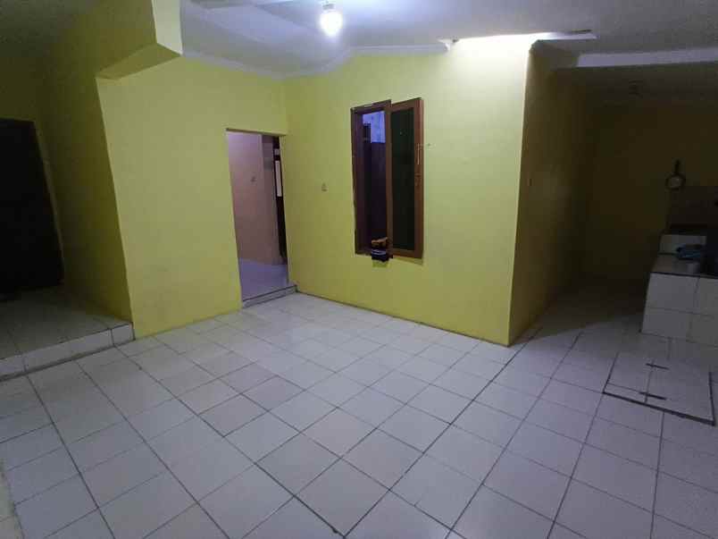 dijual rumah komplek permata cimahi