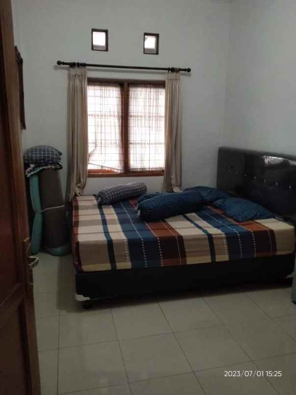 dijual rumah komplek taman persada asri