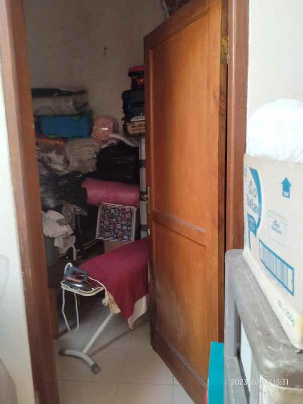 dijual rumah komplek taman persada asri