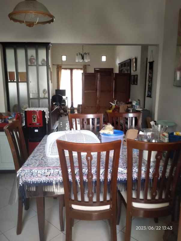 dijual rumah komplek taman persada asri