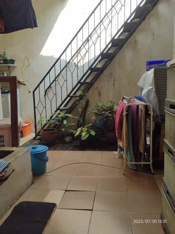 dijual rumah komplek taman persada asri