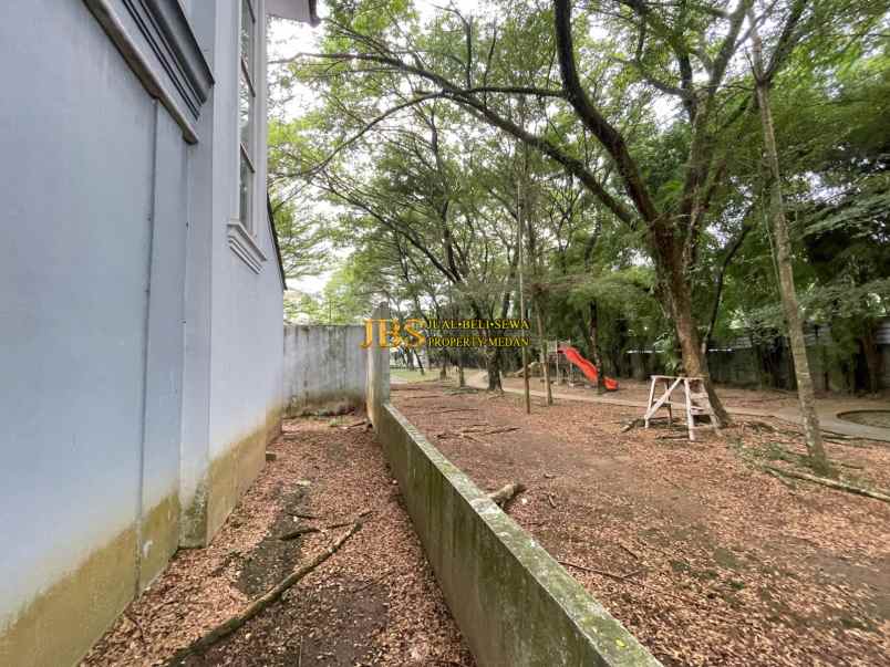 dijual rumah komplek the green menteng