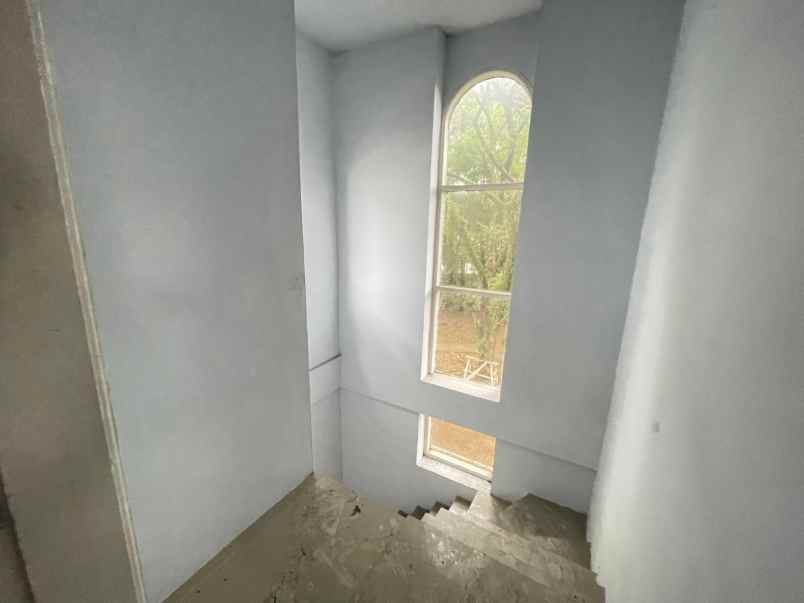 dijual rumah komplek the green menteng