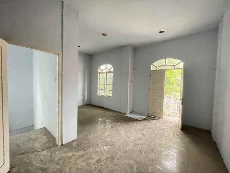 dijual rumah komplek the green menteng